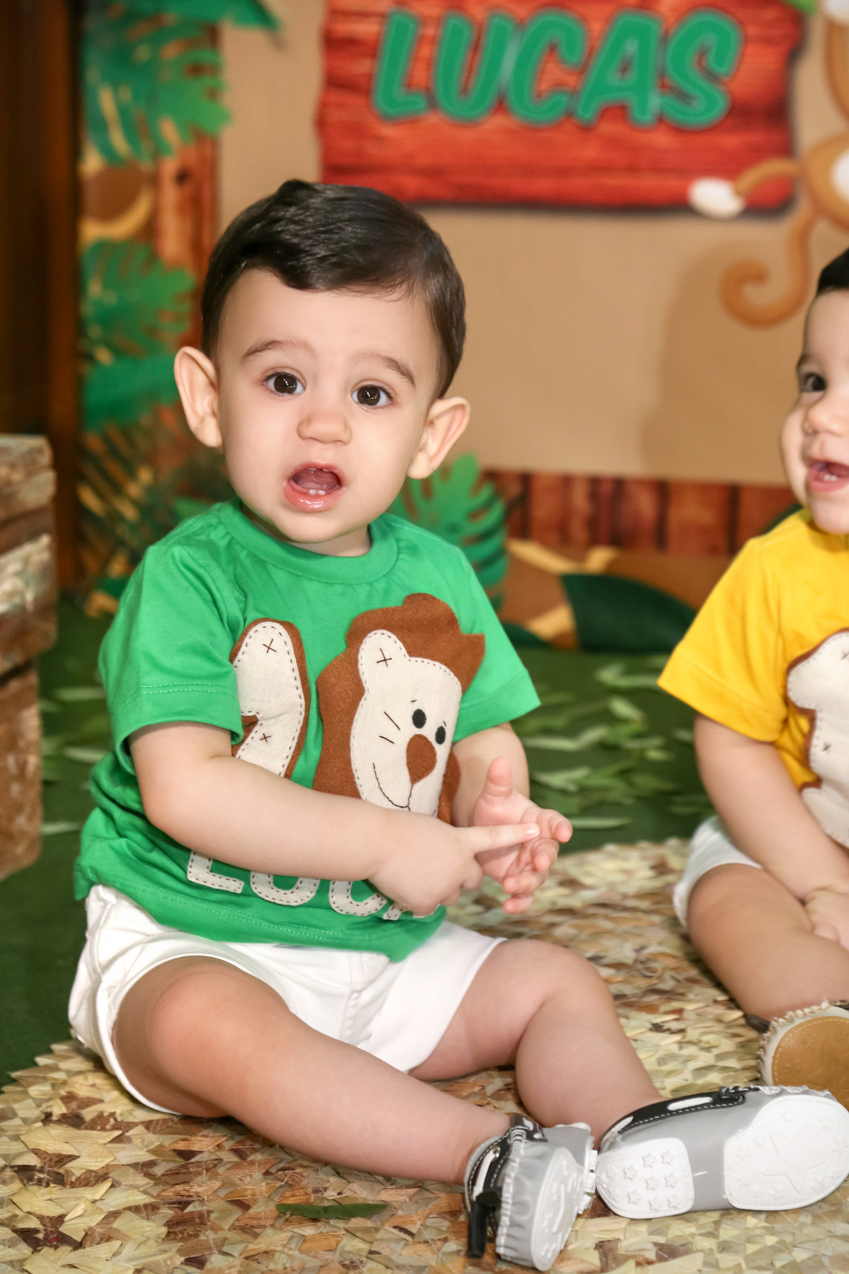 aniversario-infantil-trigêmeos-niver-tema-juarez-carneiro-studio-fotografo-foto-fotografia-criança-plazademayo-13demaio-fotos-crianças-festa-joãopessoa-paraiba-jampa-pb-decoração-niver-bolas-mães-pais-familia-festinha-salãodefestas