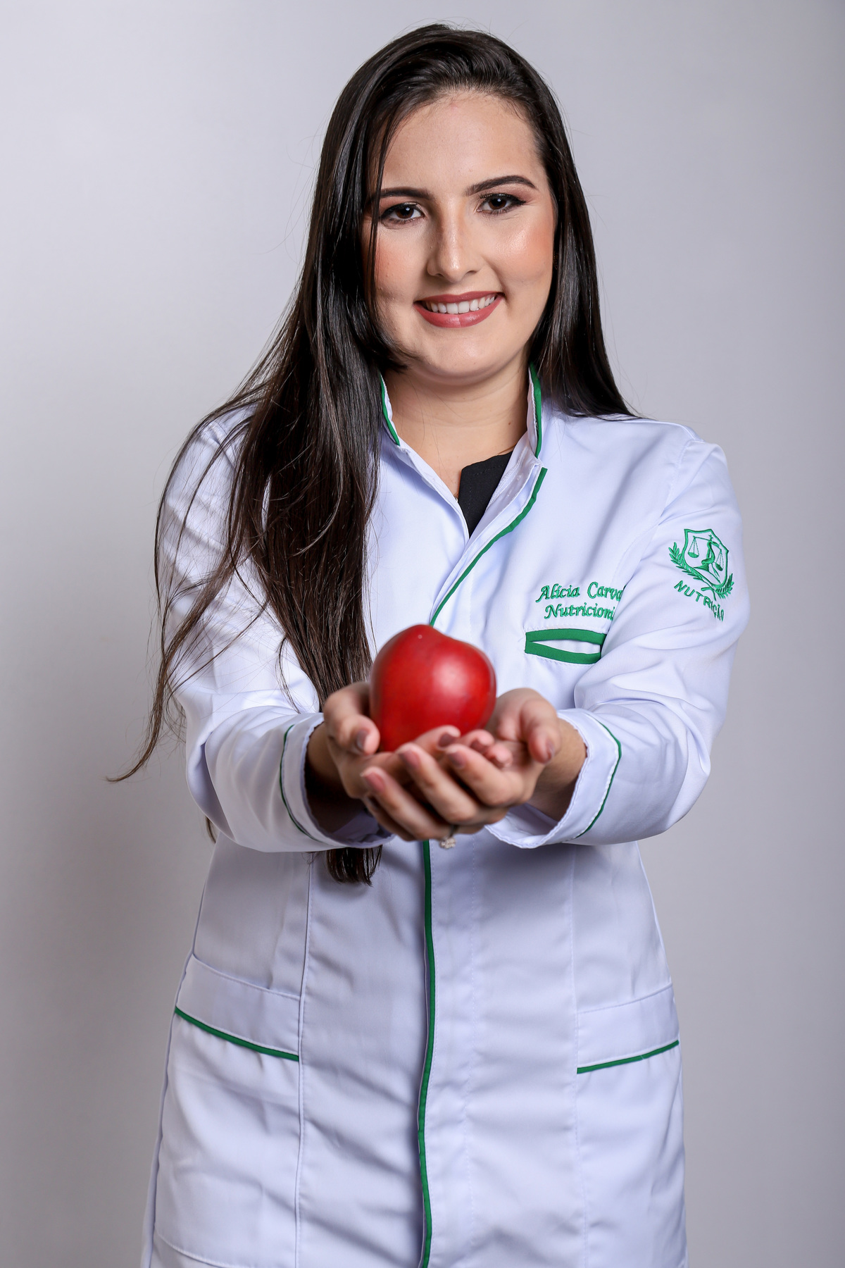 juarez-carneiro-studio-ensaio-sessão-foto-fotografia-formatura-cadeira-capelo-beca-becapb-fpb-nutrição