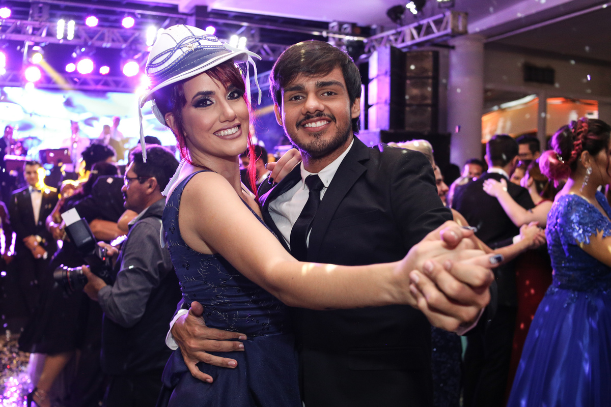 juarez-carneiro-studio-joãopessoa-paraiba-foto-fotografia-formatura-beca-unipê-engenhariacivil-cadeira-paçodosleoes