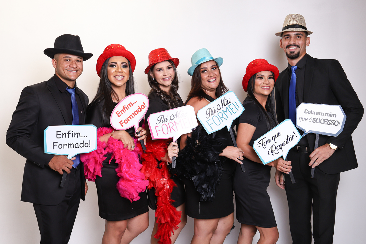 juarez-carneiro-studio-formatura-fotos-fotografo-beca-capelo-formanda-engenheira-cadeira-sessões-externas-praia-diquedecabedelo-joãopessoa-paraiba-pb-jp-fotografia-unipê-ufpb-uniesp-fpb-fap-asper-diploma-formandos-estúdio