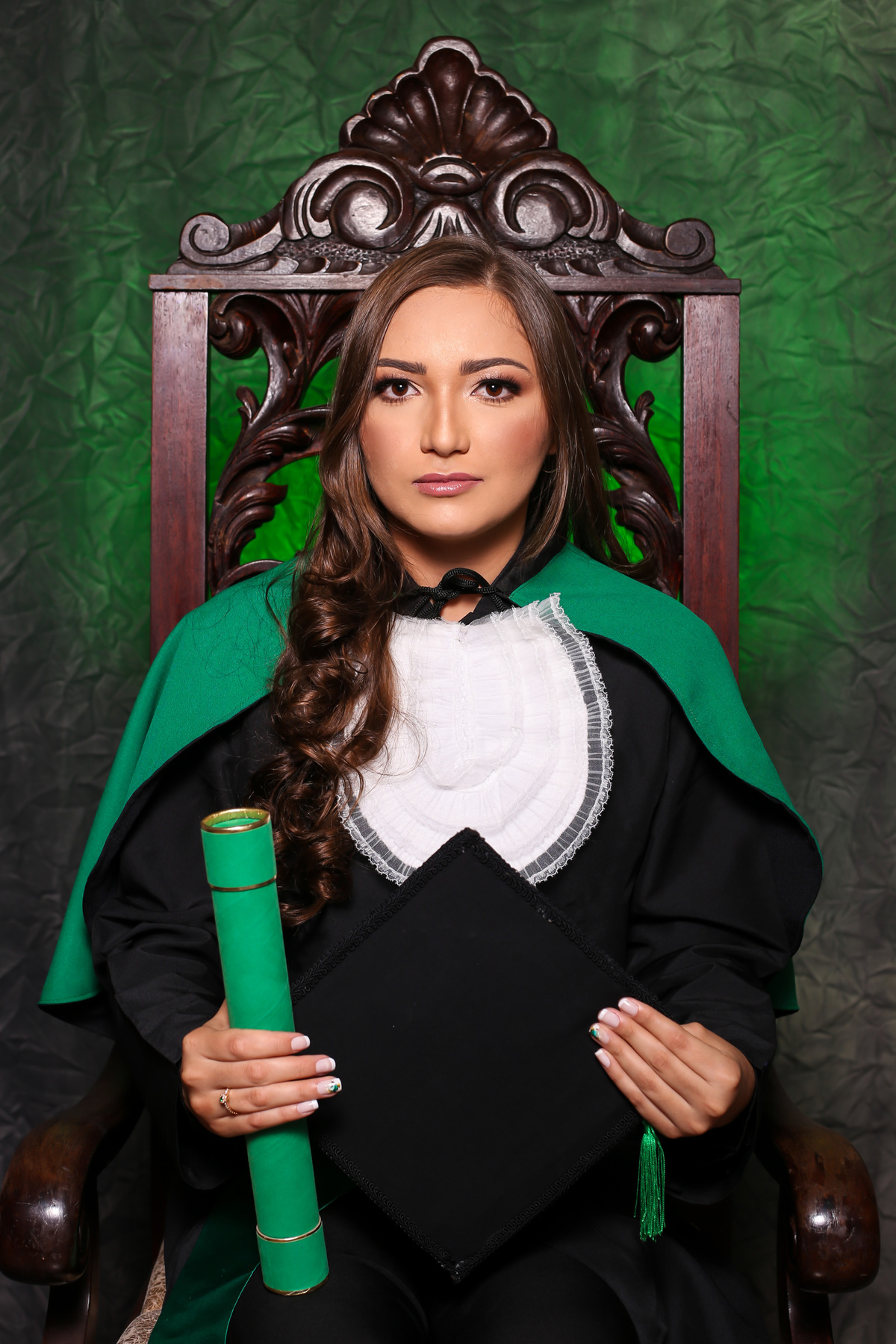 formatura-formanda-biomedicina-joãopessoa-paraiba-fotografo-fotos-beca-portadiploma-becas-faculdade-juarez-carneiro-studio