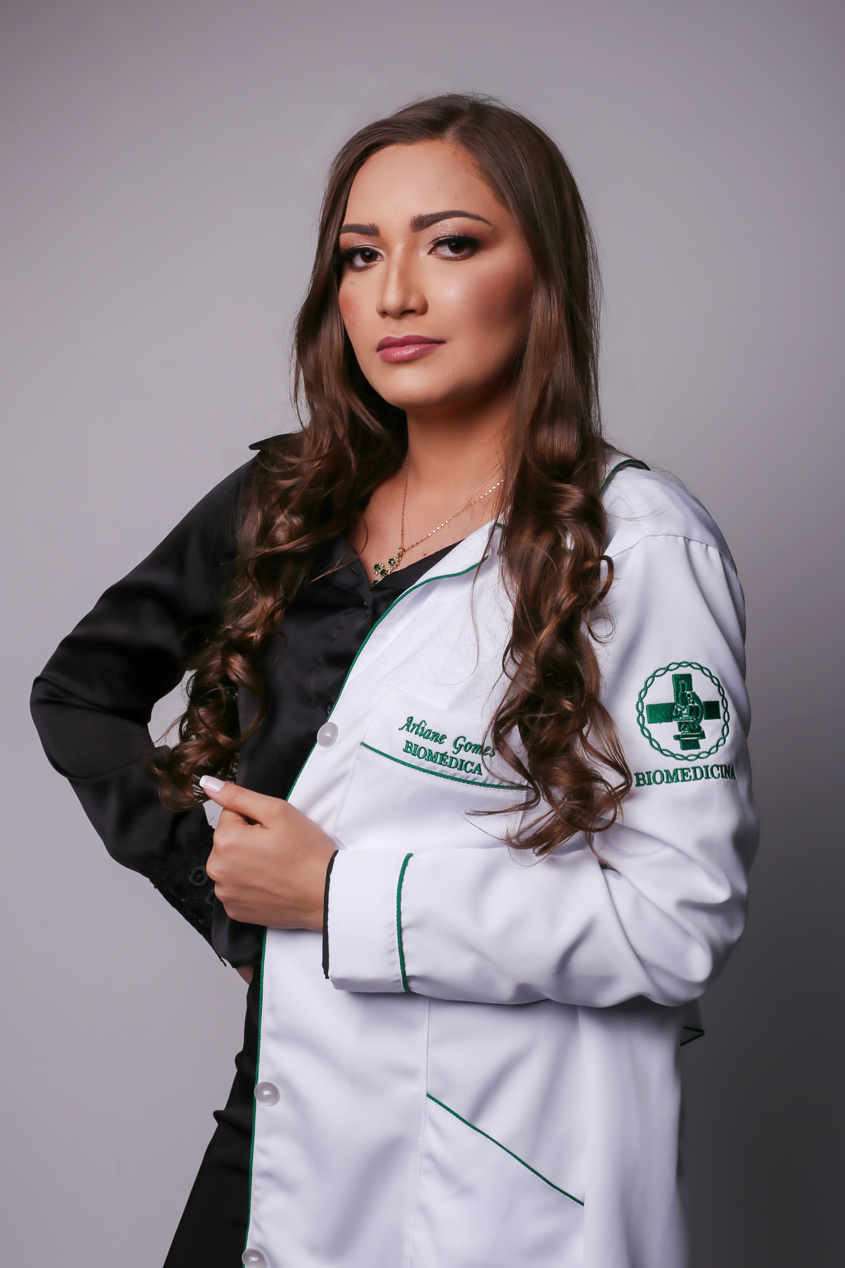 formatura-formanda-biomedicina-joãopessoa-paraiba-fotografo-fotos-beca-portadiploma-becas-faculdade-juarez-carneiro-studio