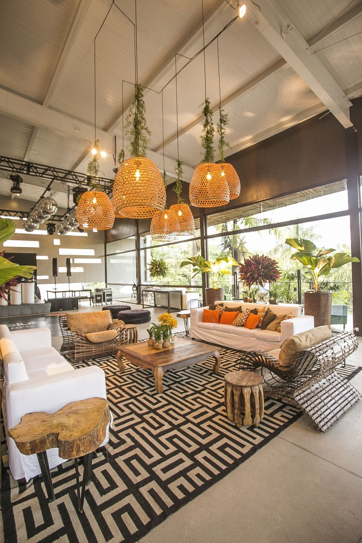 Evento Empresarial NDF - Jardins Independência Arte Floral - Susana Araújo - Projeto Adriana Andriole 