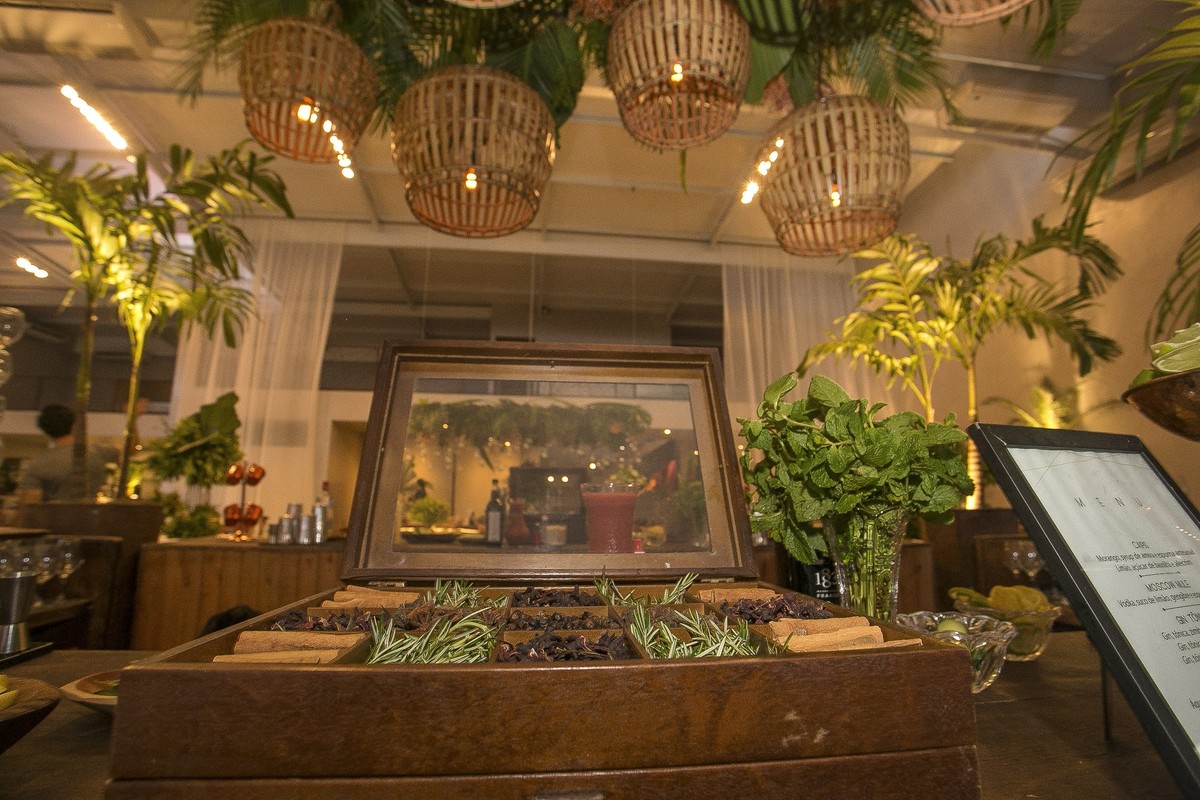 Evento Empresarial NDF - Jardins Independência Arte Floral - Susana Araújo - Projeto Adriana Andriole 