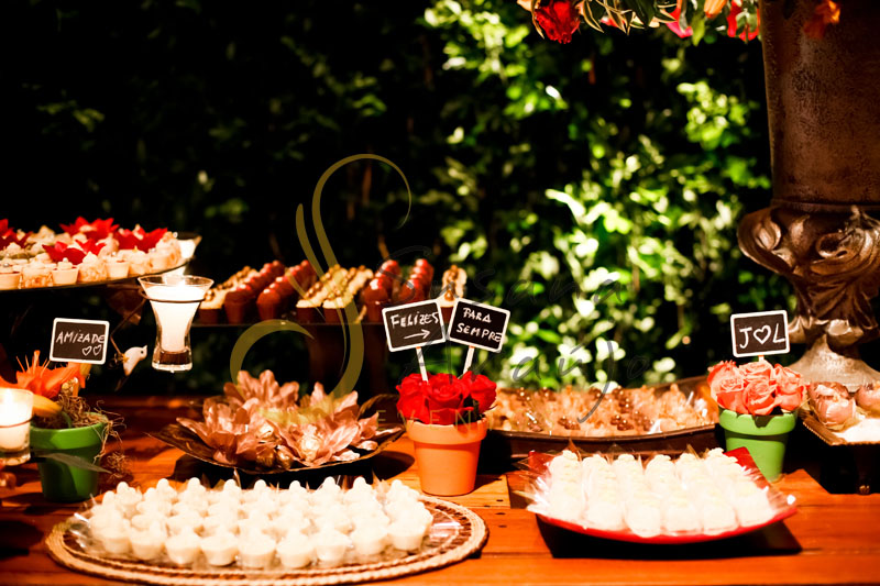 Casamento Zéfiro Niterói - mesa de doces, docinhos