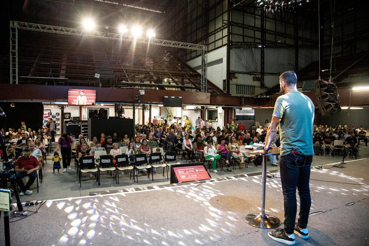 Comunidade da graça Guarulhos Fernando Diniz Louvor adoração Deus Jesus igreja