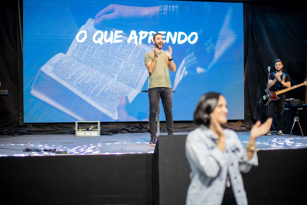 Comunidade da graça Guarulhos Fernando Diniz Louvor adoração Deus Jesus igreja
