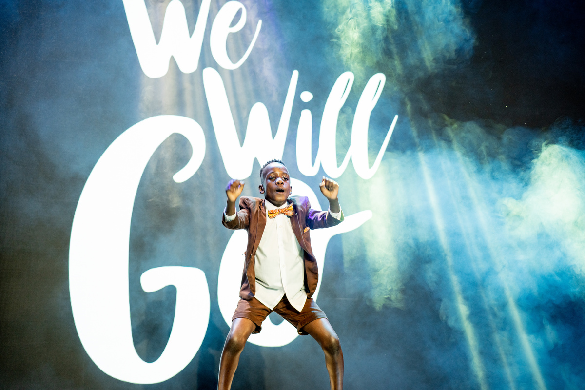 CgGuarulhos cg Guarulhos Pastor FERNANDO DINIZ Samuel Mendonça Igreja Shopping Internacional Guarulhos Coral Watoto Watoto felicidade alegria Jesus Deus louvor adoração Fotografia talento