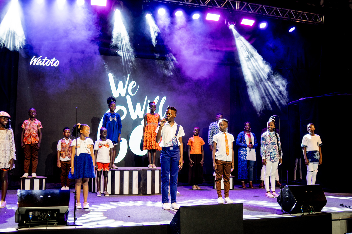 CgGuarulhos cg Guarulhos Pastor FERNANDO DINIZ Samuel Mendonça Igreja Shopping Internacional Guarulhos Coral Watoto Watoto felicidade alegria Jesus Deus louvor adoração Fotografia talento