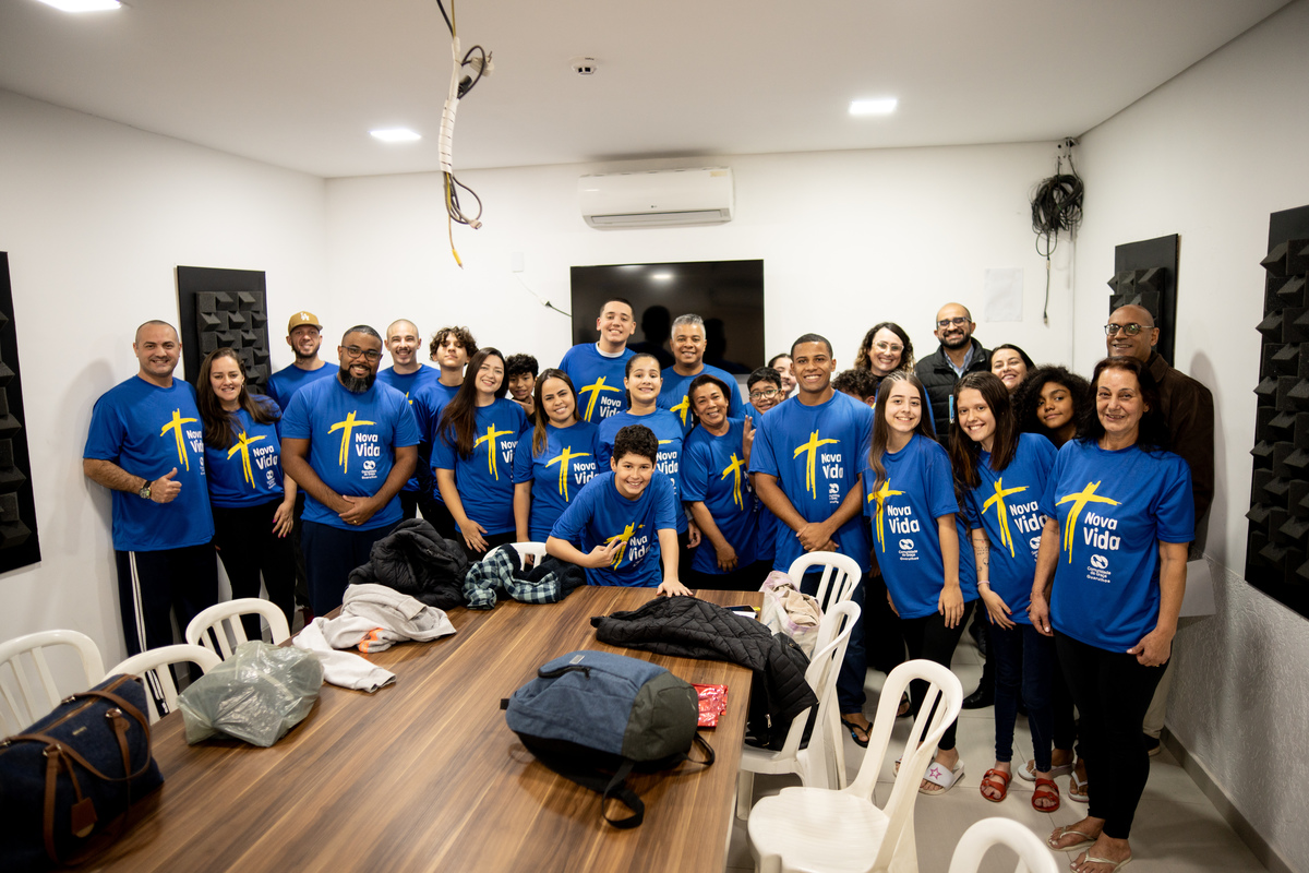 Comunidade da Graça cgguarulhos Cg Guarulhos FERNANDO DINIZ Pastor Fernando Diniz Batismo Batismo nas águas fotografia Jesus Igreja Família