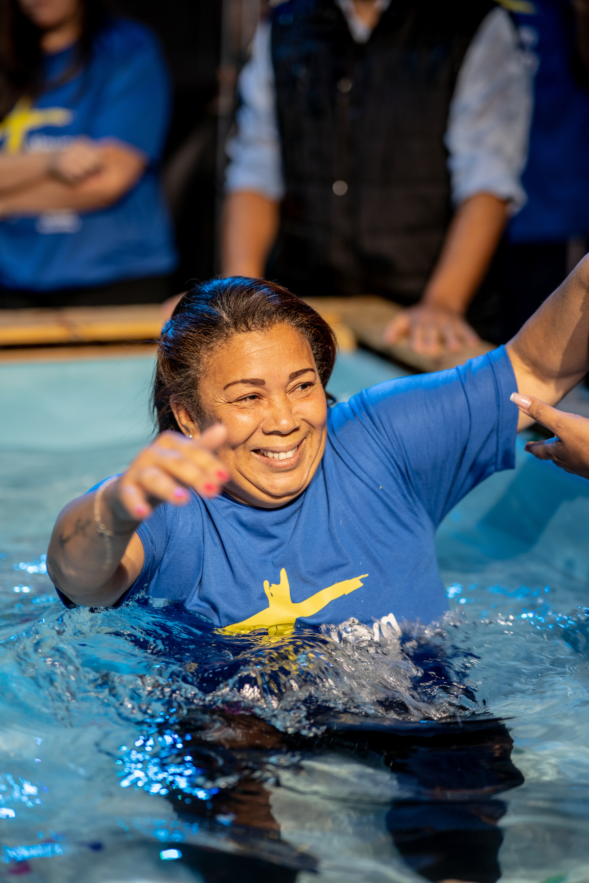 Comunidade da Graça cgguarulhos Cg Guarulhos FERNANDO DINIZ Pastor Fernando Diniz Batismo Batismo nas águas fotografia Jesus Igreja Família