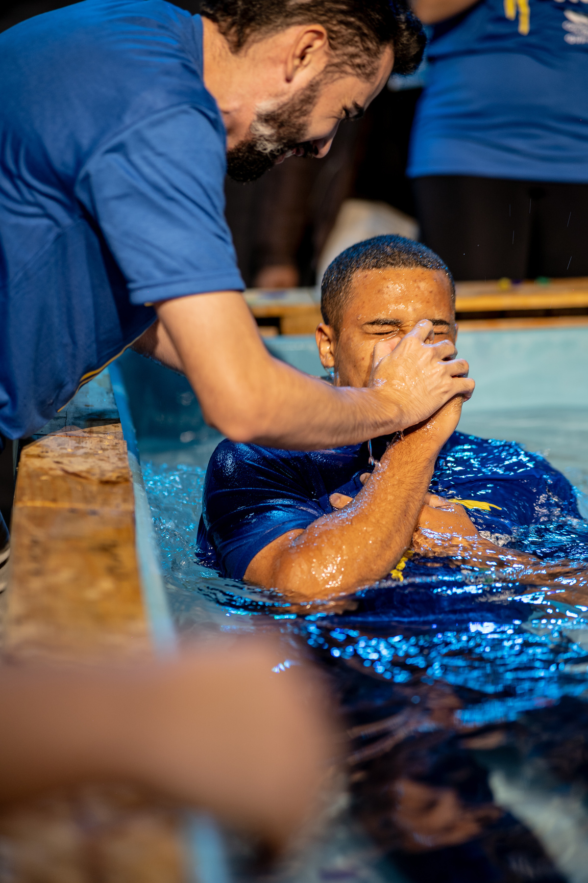 Comunidade da Graça cgguarulhos Cg Guarulhos FERNANDO DINIZ Pastor Fernando Diniz Batismo Batismo nas águas fotografia Jesus Igreja Família