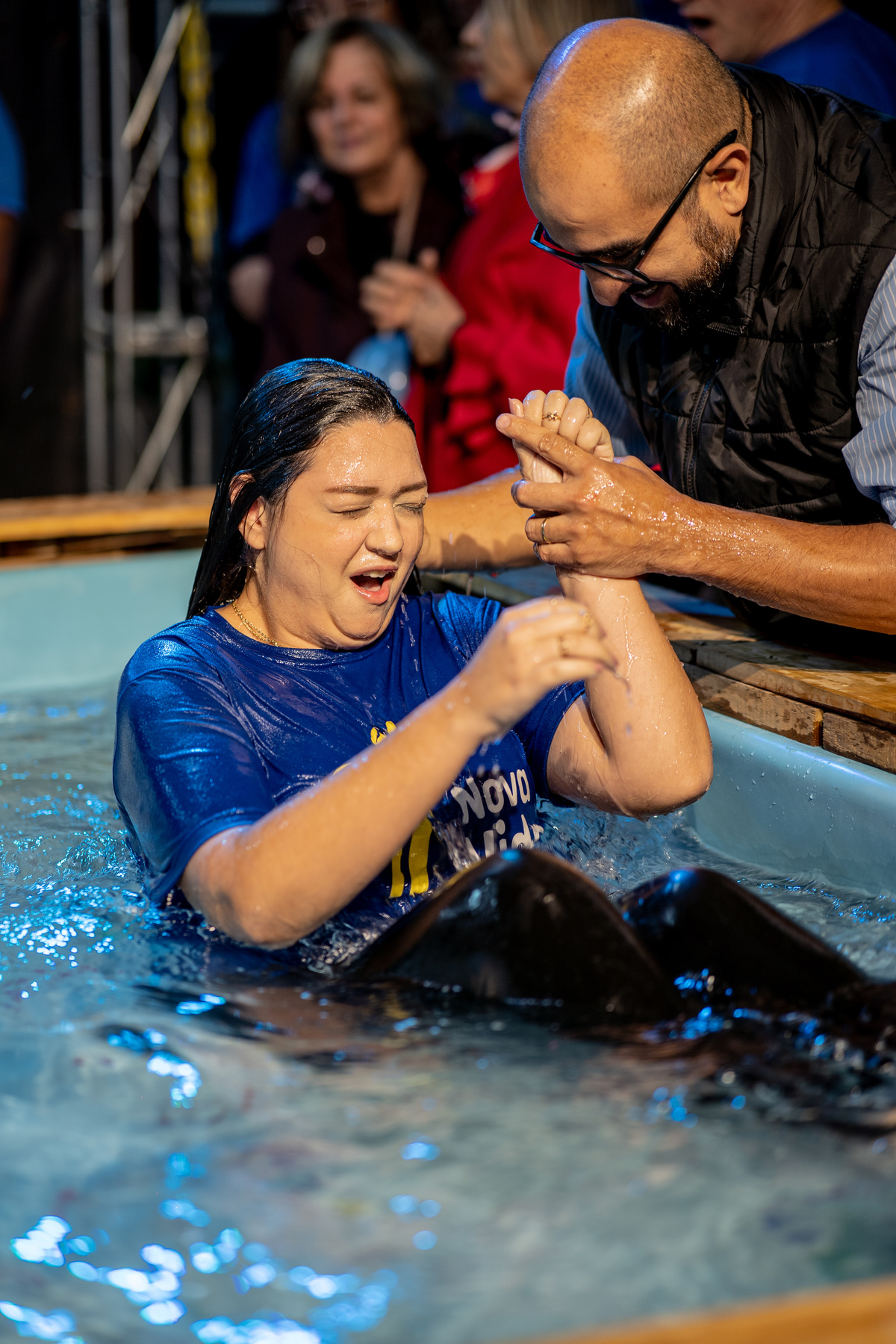 Comunidade da Graça cgguarulhos Cg Guarulhos FERNANDO DINIZ Pastor Fernando Diniz Batismo Batismo nas águas fotografia Jesus Igreja Família