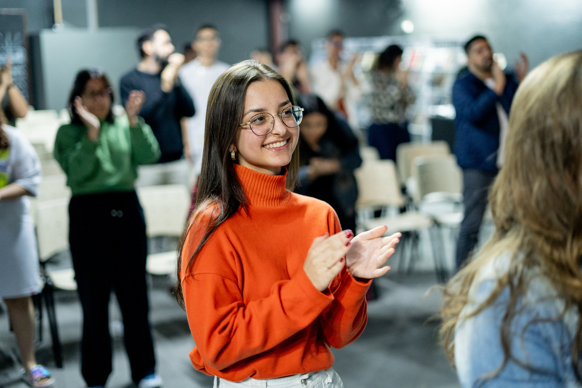 apresentação novos membros fernando diniz Comunidade da graça Guarulhos cg guarulhos