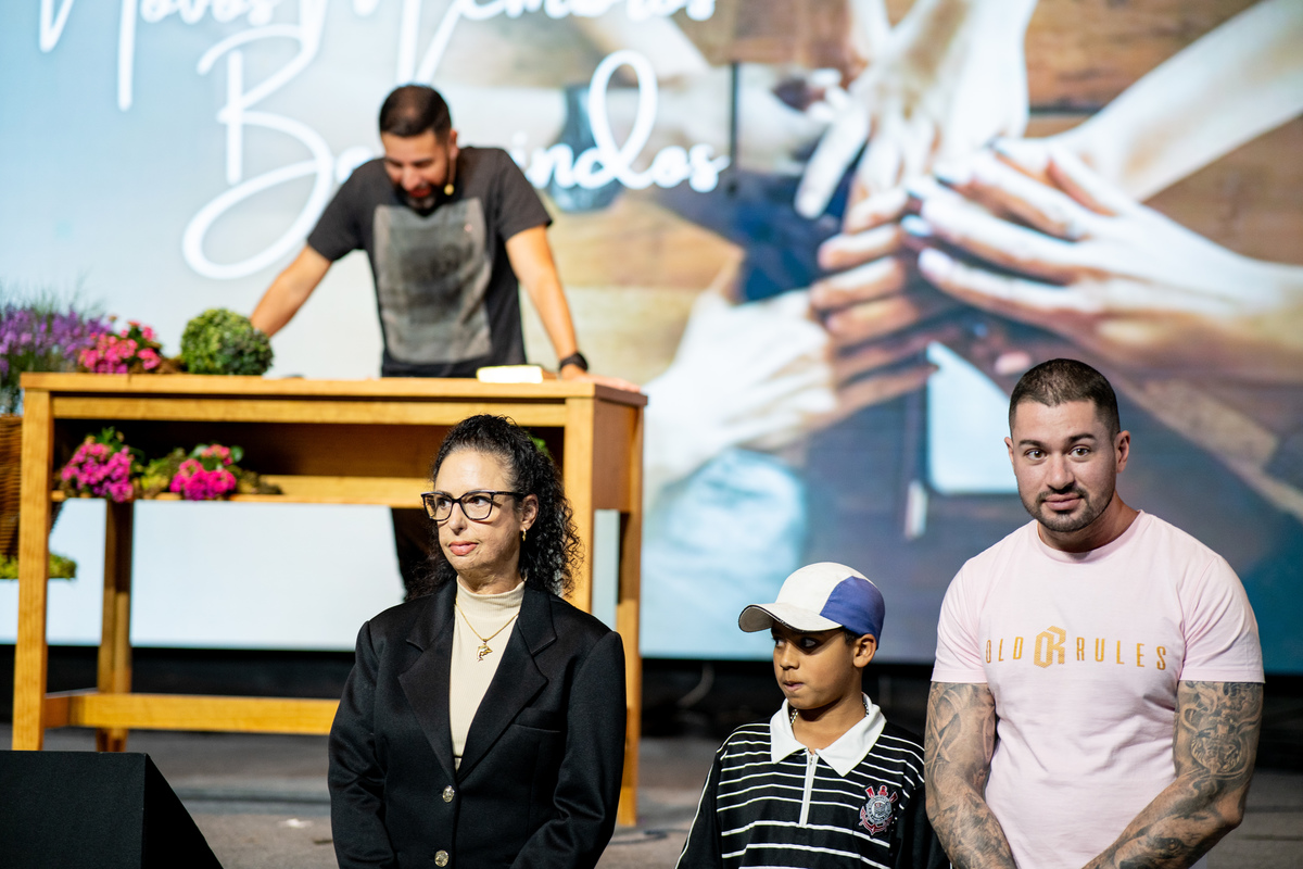 apresentação novos membros fernando diniz Comunidade da graça Guarulhos cg guarulhos