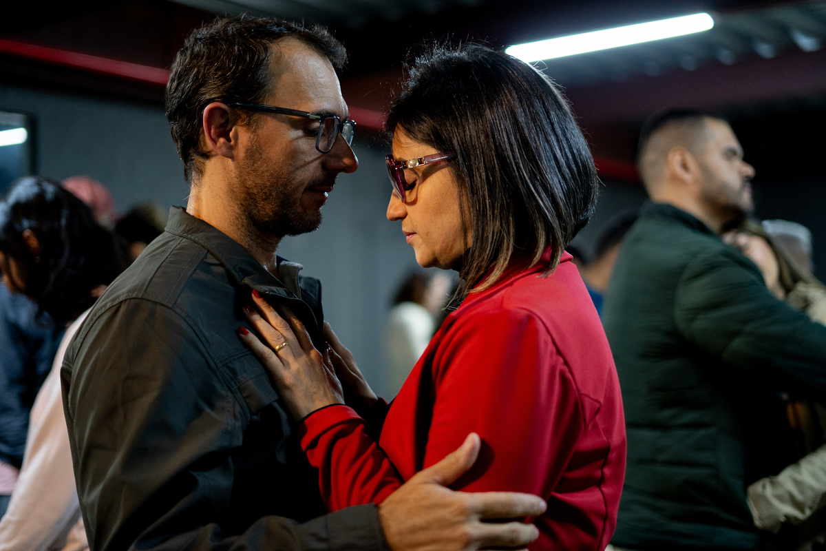 Imersão de casais
 cg Guarulhos comunidade da Graça Guarulhos Fernando Diniz Pastor Fernando Diniz louvor adoração casais união igreja família