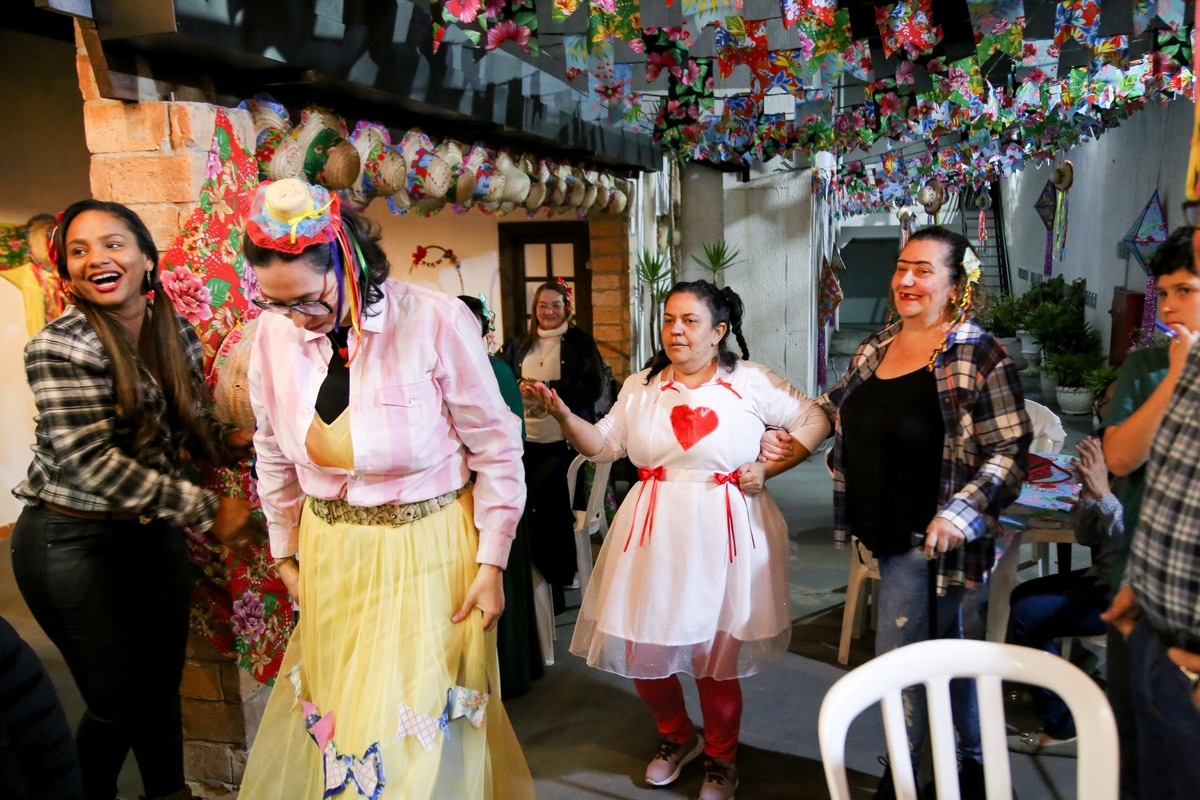 Arraiá Seniors
cg Guarulhos comunidade da Graça Guarulhos festa Junina shopping internacional fernando diniz