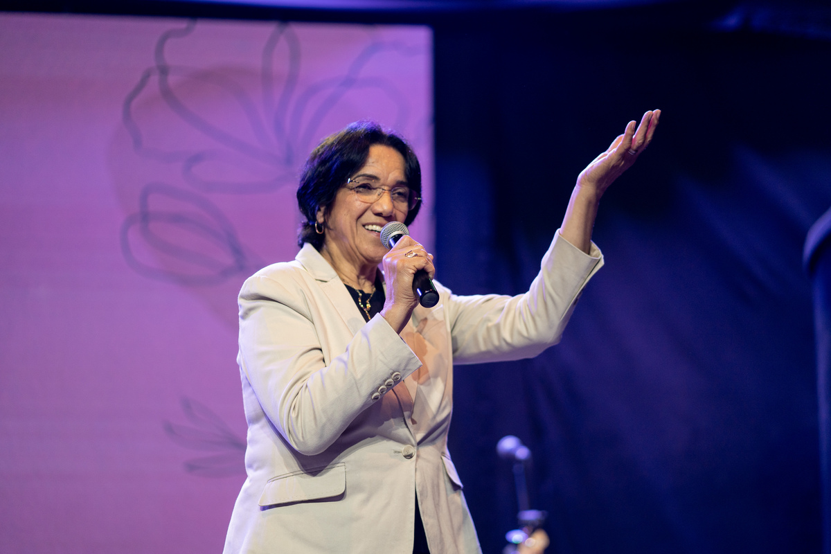 Comunidade da Graça Pra Sueli Pra Zuleide davi Martins mulher plena