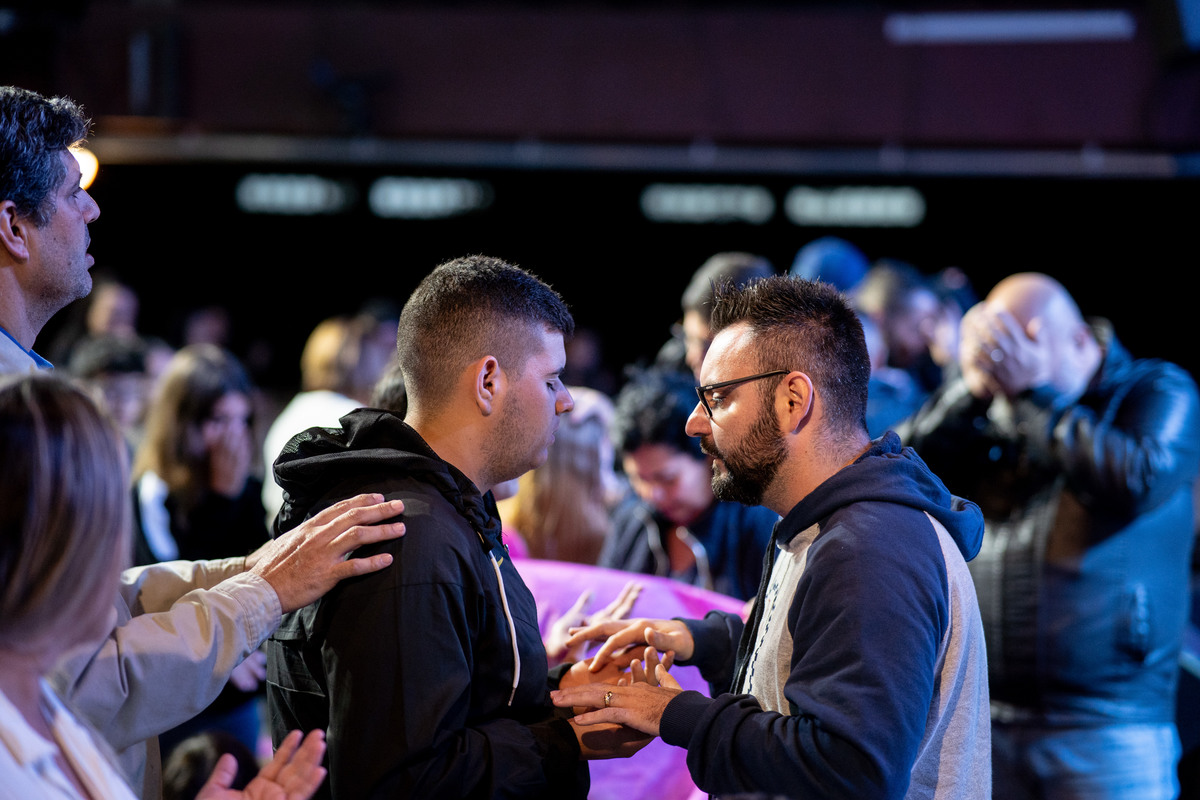 Samuel Mendonça, Comunidade da Graça, Cg Guarulhos, CGG, Fernando Diniz, Shopping Internacional, culto milagres, milagres, Jesus, adoração, Louvor, Davi Martins
