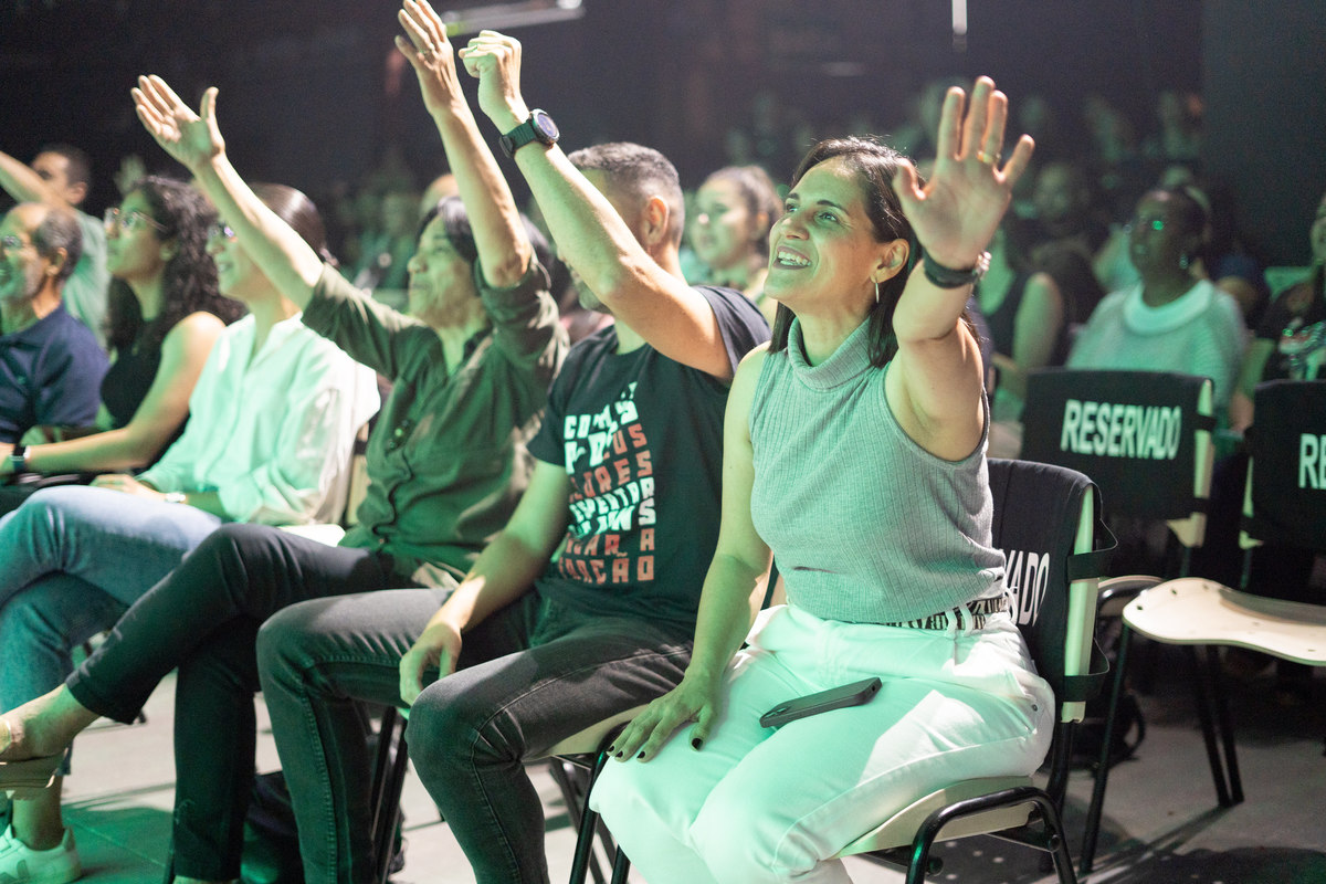 Comuna music fest, cg guarulhos, comunidade da Graça em Guarulhos, comunidade da Graça, Fernando Diniz, Pastor Fernando Diniz, Samuel Mendonça, louvor, adoração, música, Jesus, Deus, Davi Martins