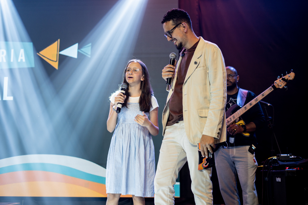 Comuna music fest, cg guarulhos, comunidade da Graça em Guarulhos, comunidade da Graça, Fernando Diniz, Pastor Fernando Diniz, Samuel Mendonça, louvor, adoração, música, Jesus, Deus, Davi Martins