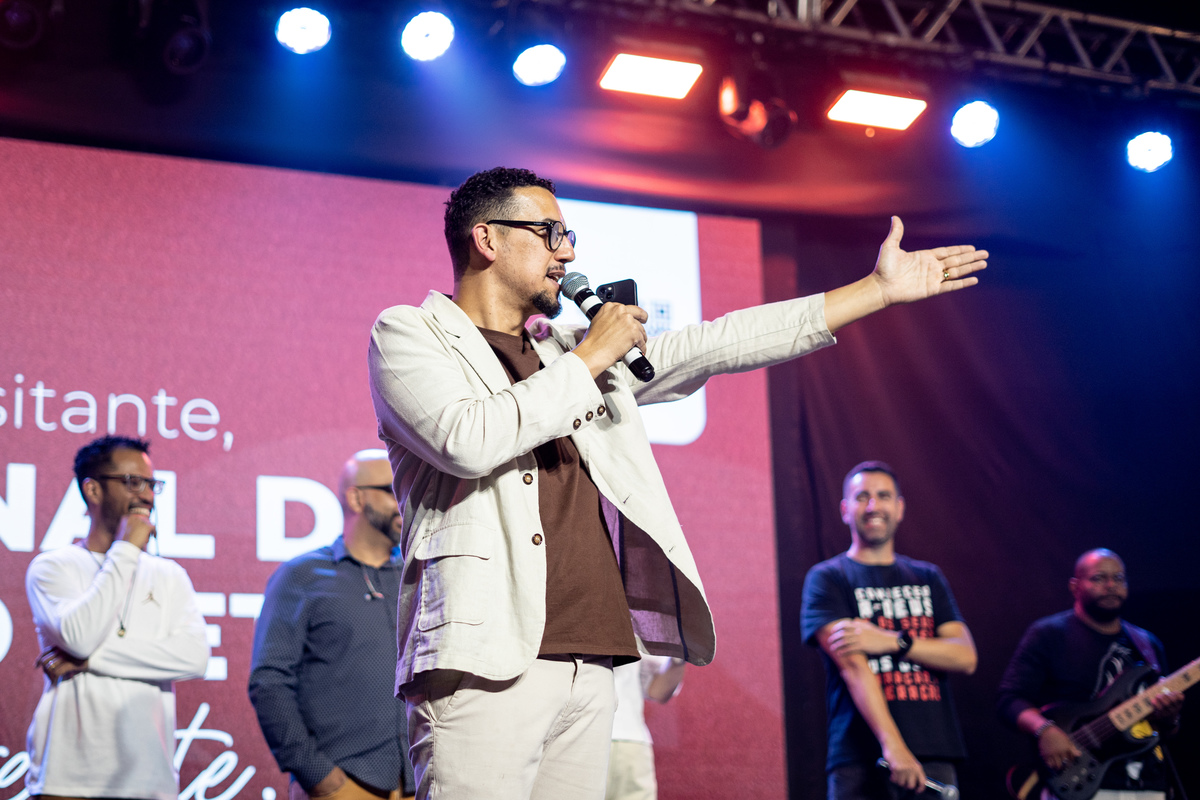 Comuna music fest, cg guarulhos, comunidade da Graça em Guarulhos, comunidade da Graça, Fernando Diniz, Pastor Fernando Diniz, Samuel Mendonça, louvor, adoração, música, Jesus, Deus, Davi Martins