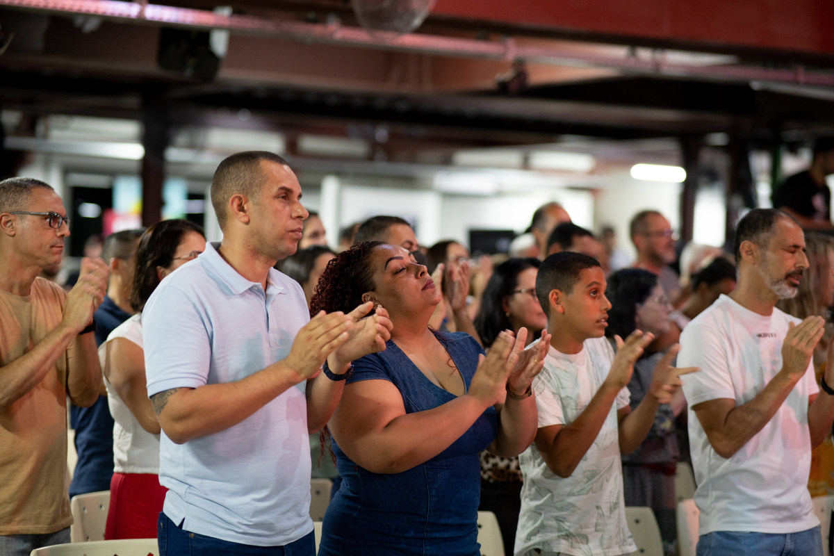 Encontro Homens e Encontro Plena, comunidade da Graça, Cg Guarulhos, Fernando Diniz, Sueli Mendonça, Davi Martins, louvor, adoração, shopping internacional
