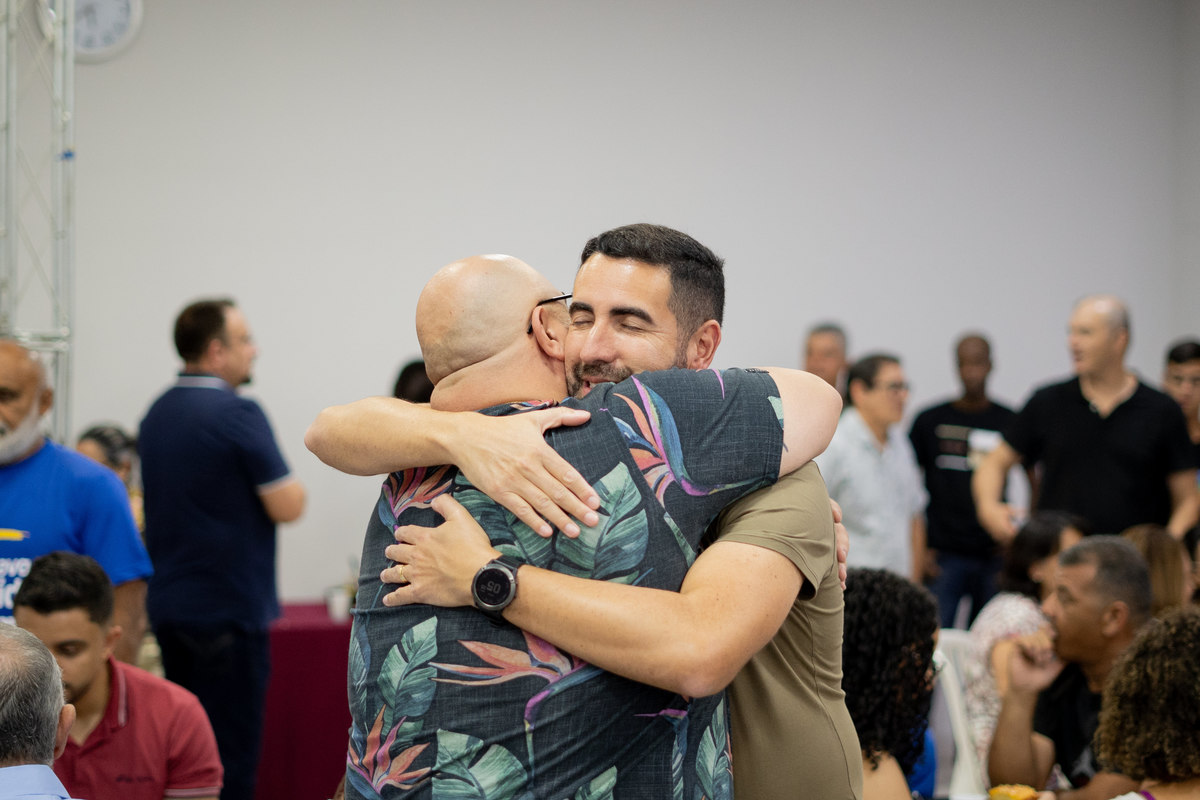 Comunidade da Graça, cg guarulhos, batismo nas águas, fernando diniz, louvor, adoração