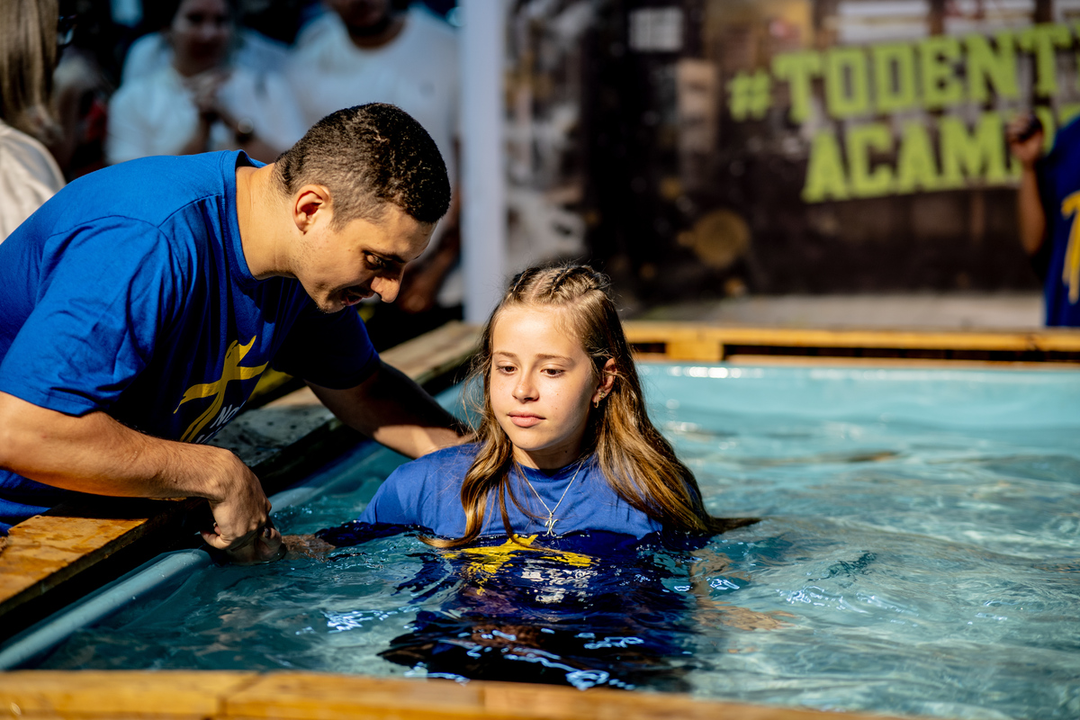 Comunidade da Graça, cg guarulhos, batismo nas águas, fernando diniz, louvor, adoração