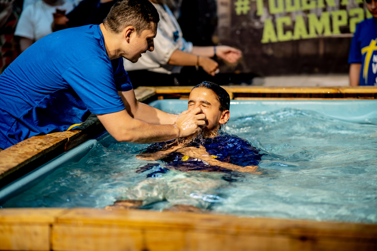 Comunidade da Graça, cg guarulhos, batismo nas águas, fernando diniz, louvor, adoração