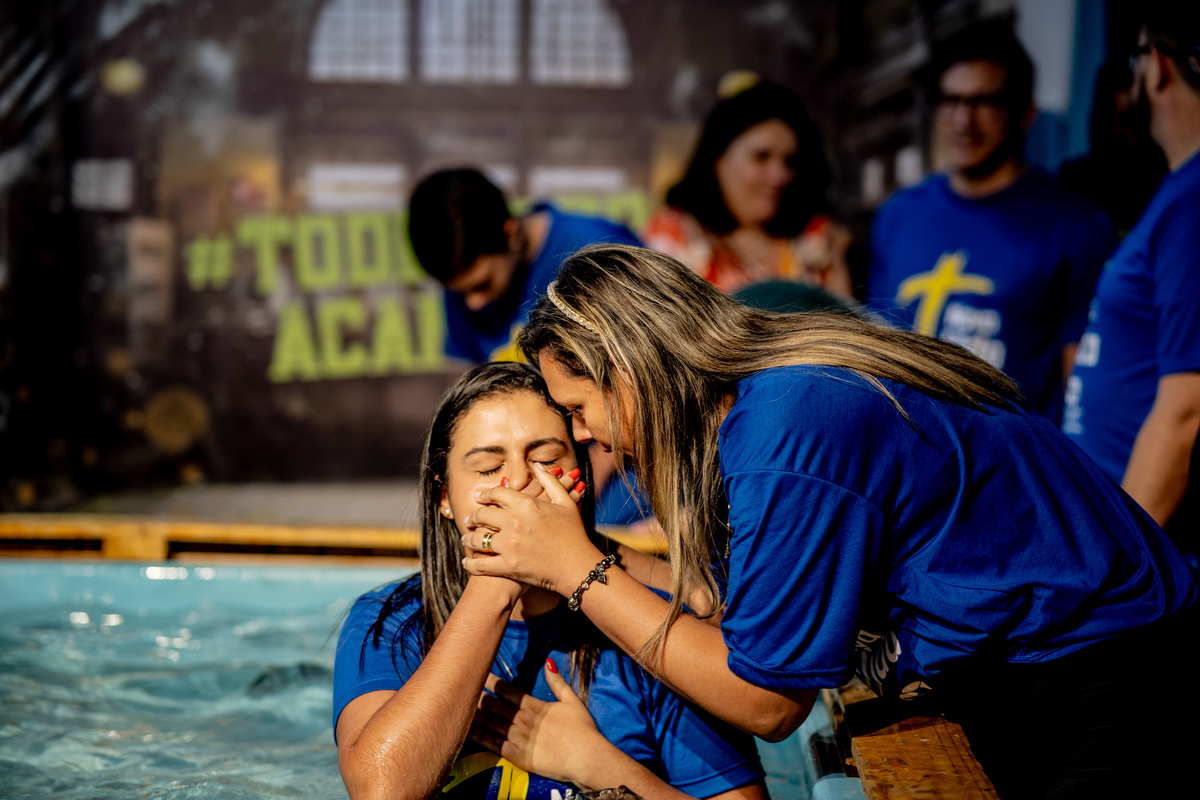 Comunidade da Graça, cg guarulhos, batismo nas águas, fernando diniz, louvor, adoração