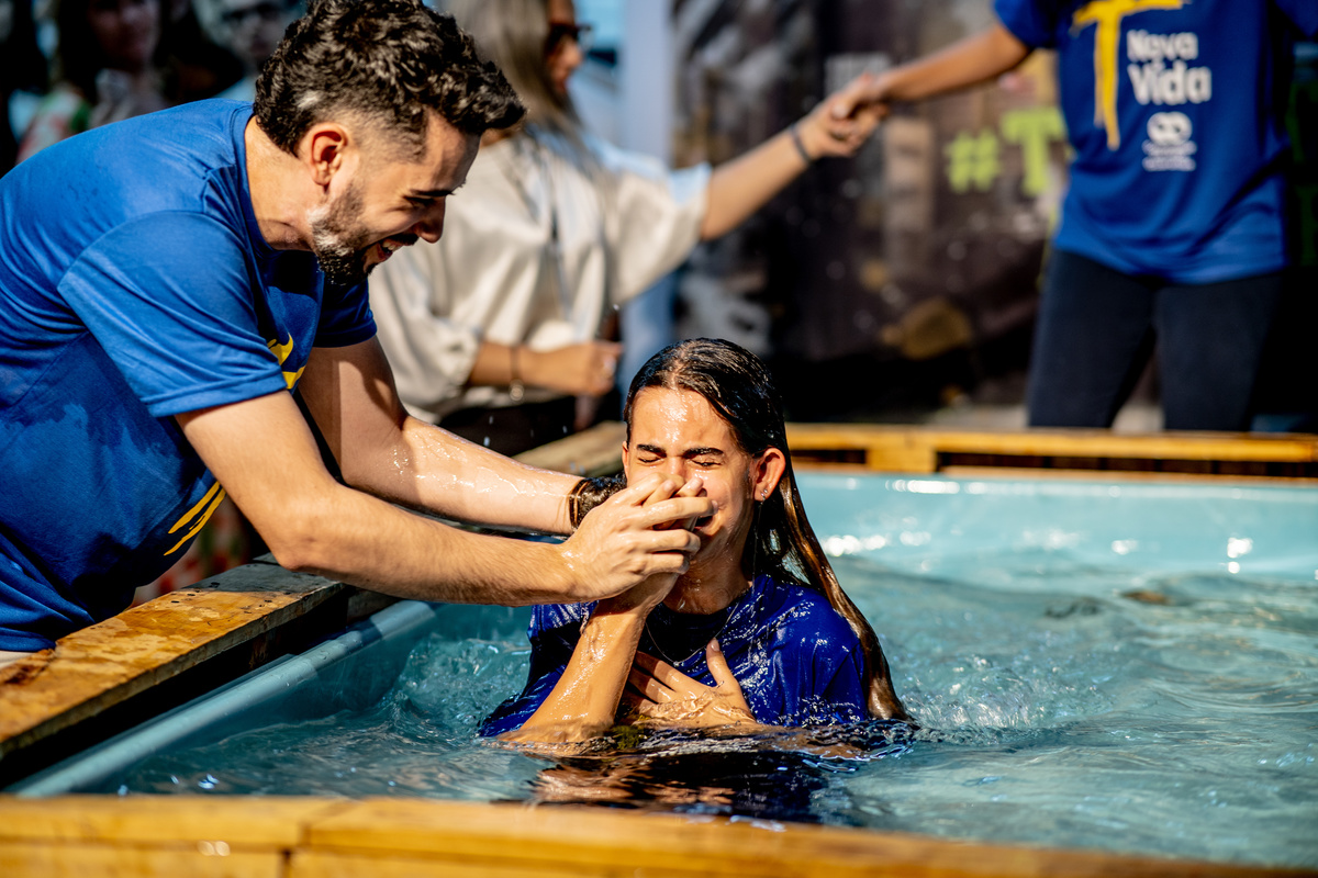 Comunidade da Graça, cg guarulhos, batismo nas águas, fernando diniz, louvor, adoração