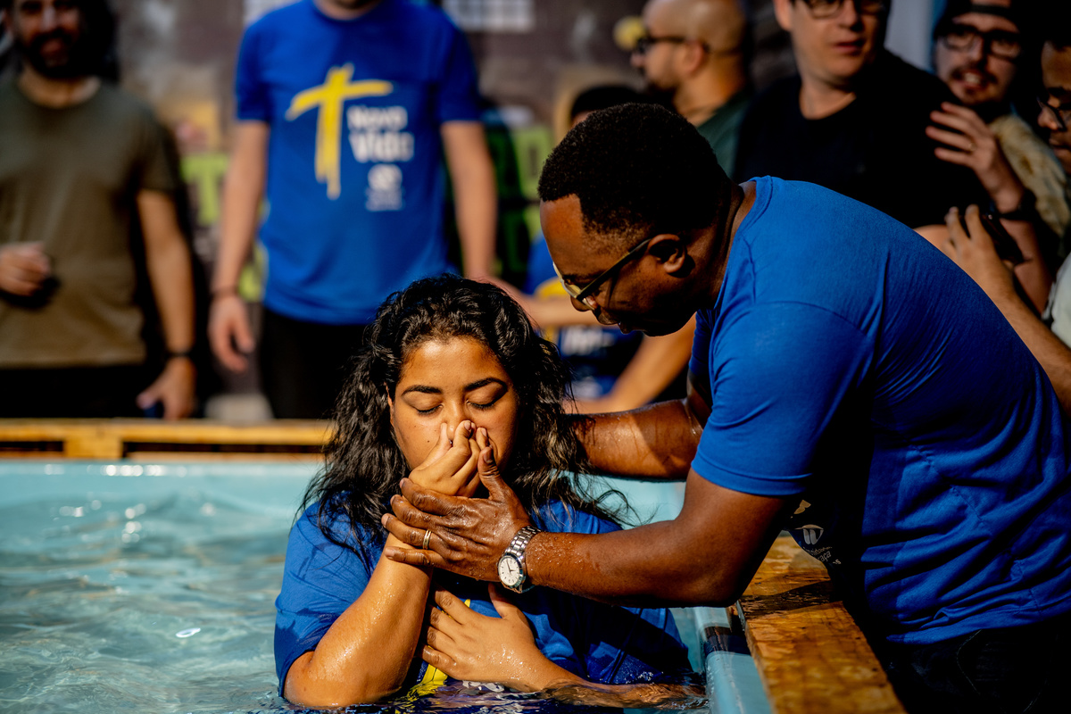 Comunidade da Graça, cg guarulhos, batismo nas águas, fernando diniz, louvor, adoração