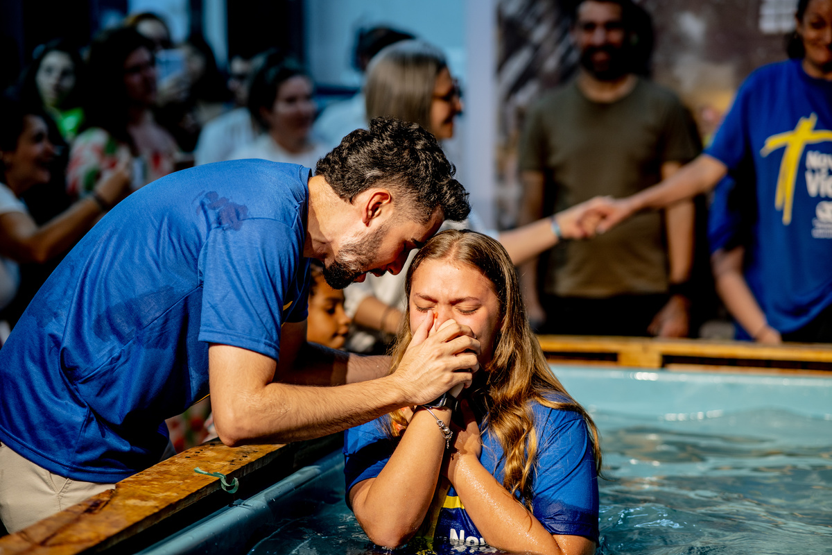Comunidade da Graça, cg guarulhos, batismo nas águas, fernando diniz, louvor, adoração