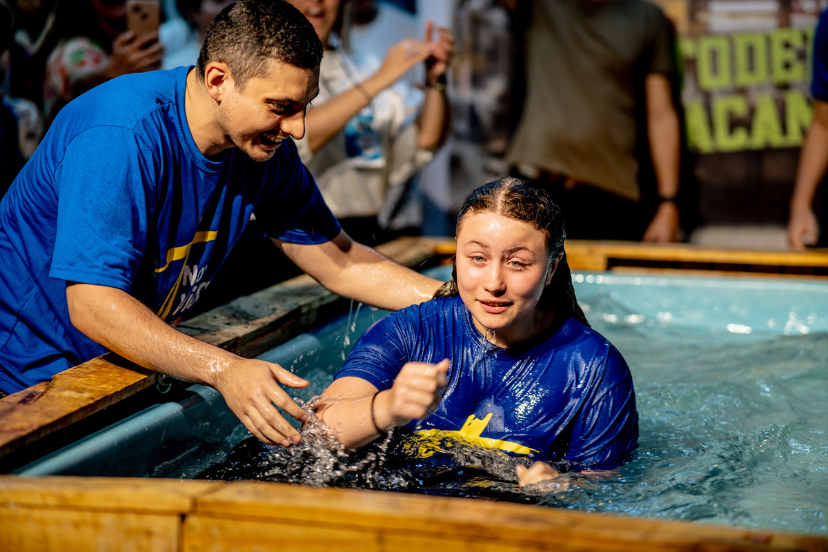 Comunidade da Graça, cg guarulhos, batismo nas águas, fernando diniz, louvor, adoração