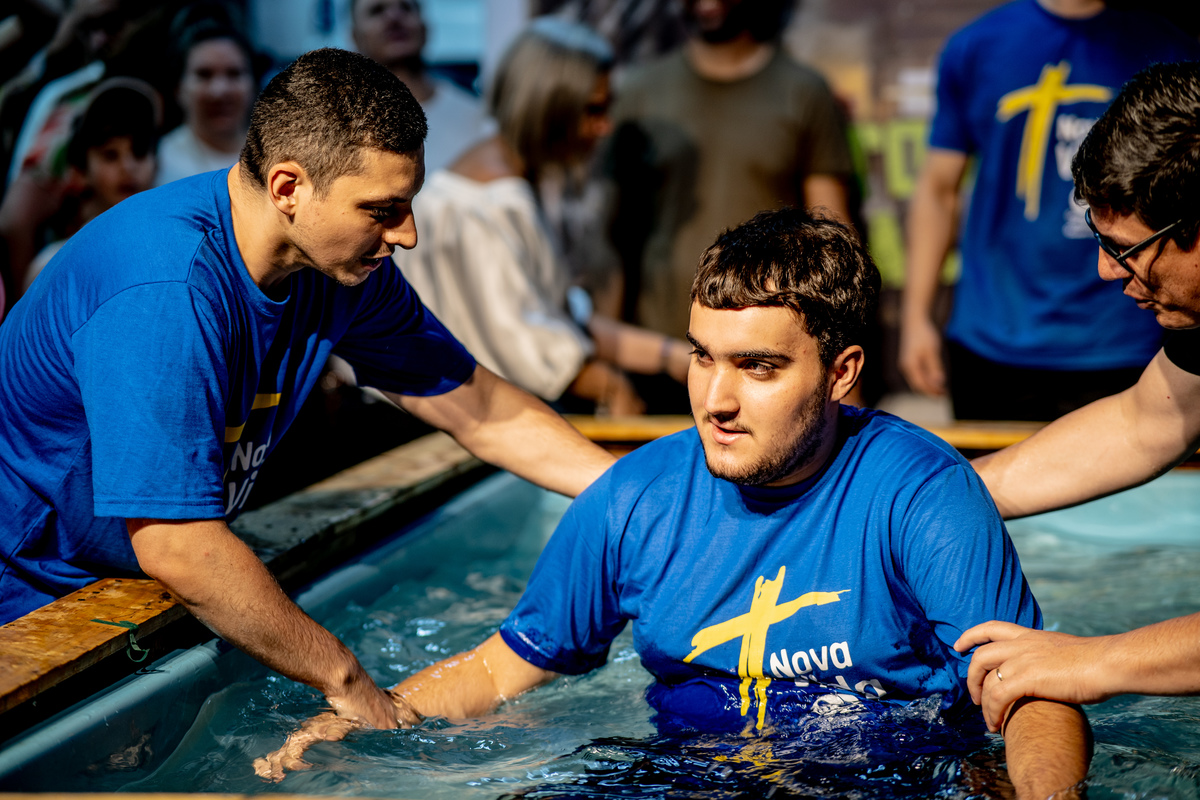 Comunidade da Graça, cg guarulhos, batismo nas águas, fernando diniz, louvor, adoração