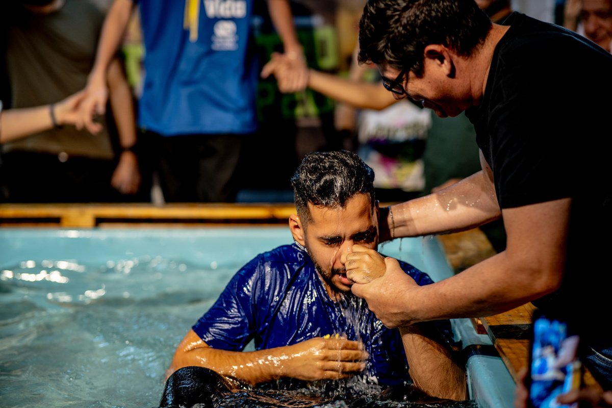 Comunidade da Graça, cg guarulhos, batismo nas águas, fernando diniz, louvor, adoração