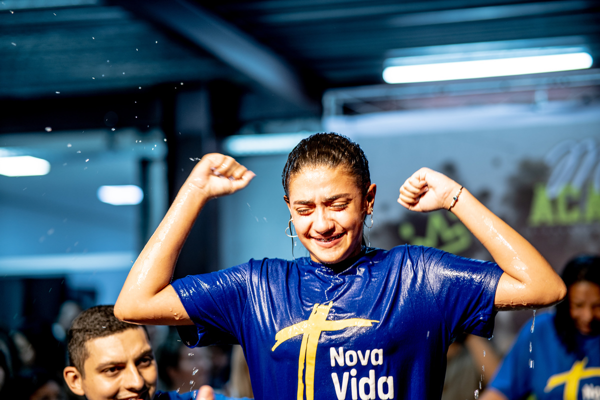 Comunidade da Graça, cg guarulhos, batismo nas águas, fernando diniz, louvor, adoração