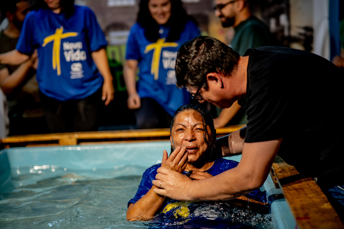 Comunidade da Graça, cg guarulhos, batismo nas águas, fernando diniz, louvor, adoração