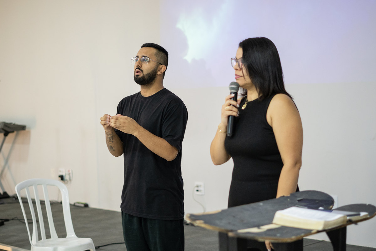 Comunidade da Graça, igreja família, livras, Fernando Diniz, Pastor Diniz, shopping Internacional, Helio Fonseca, Carlos Júnior, Pregador surdocego