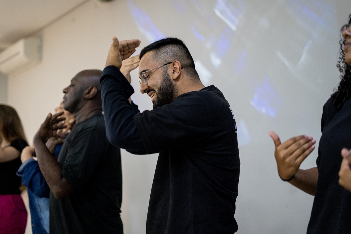 Comunidade da Graça, igreja família, livras, Fernando Diniz, Pastor Diniz, shopping Internacional, Helio Fonseca, Carlos Júnior, Pregador surdocego