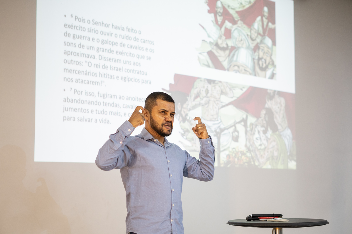 Comunidade da Graça, igreja família, livras, Fernando Diniz, Pastor Diniz, shopping Internacional, Helio Fonseca, Carlos Júnior, Pregador surdocego