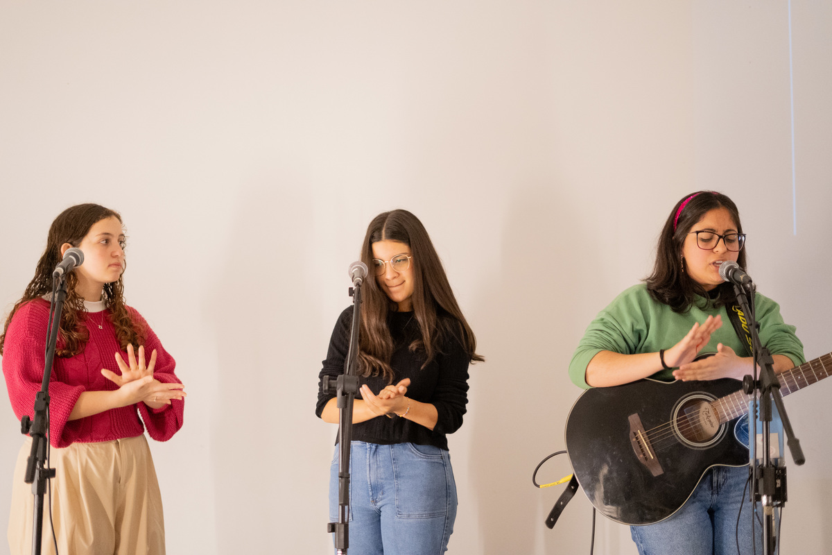 Mag Juniores, mag, comunidade da Graça