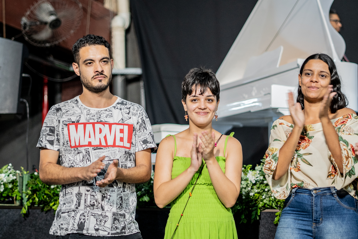 Novos membros, comunidade da Graça