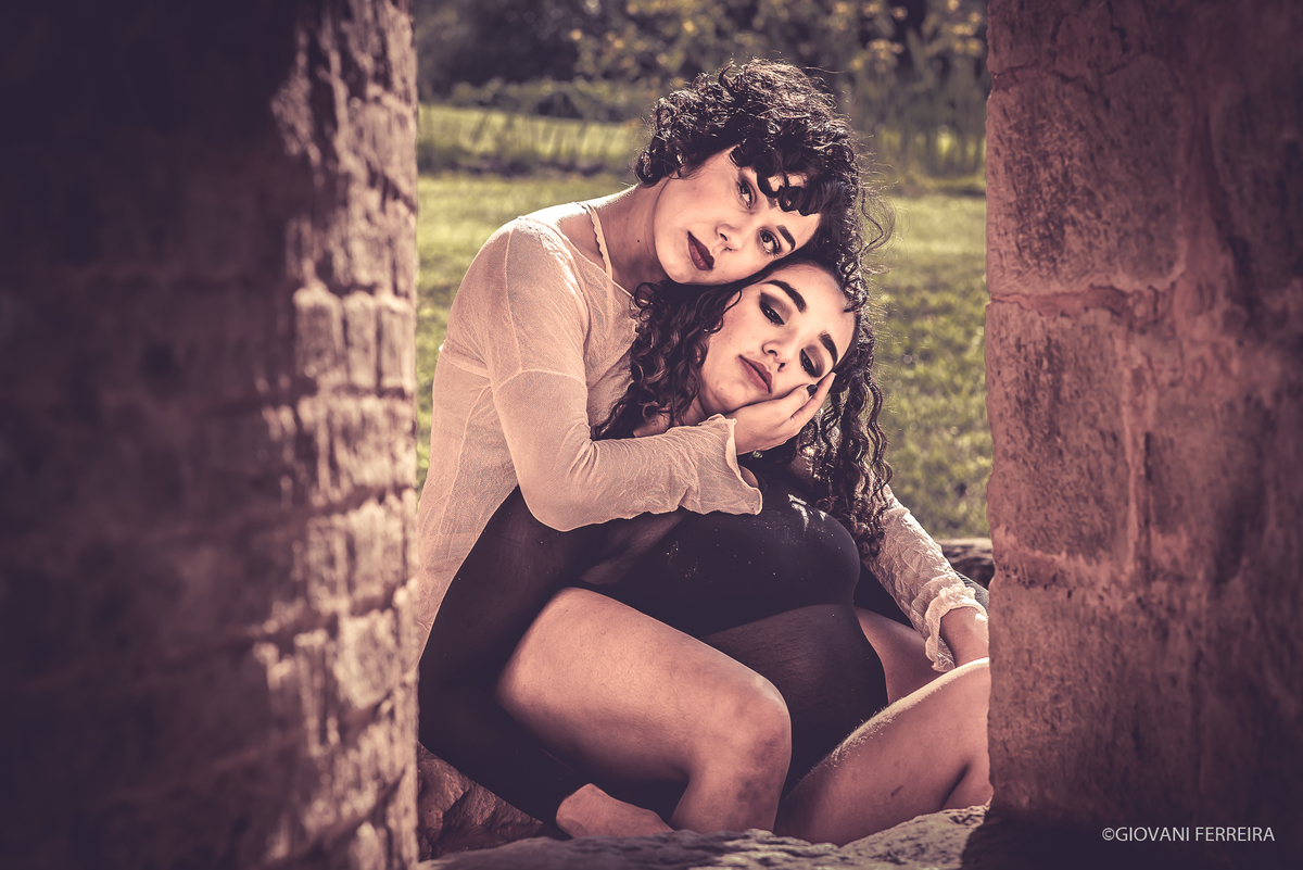 DANÇA CONTEMPORÂNEA 