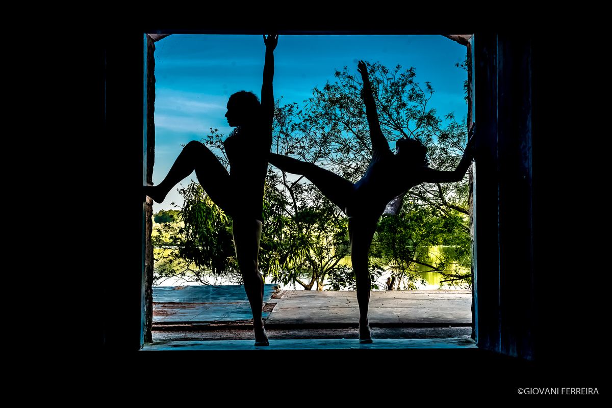 DANÇA CONTEMPORÂNEA 