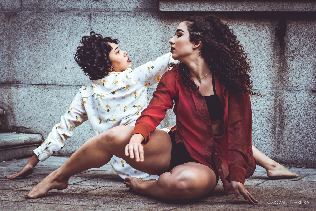 DANÇA CONTEMPORÂNEA 