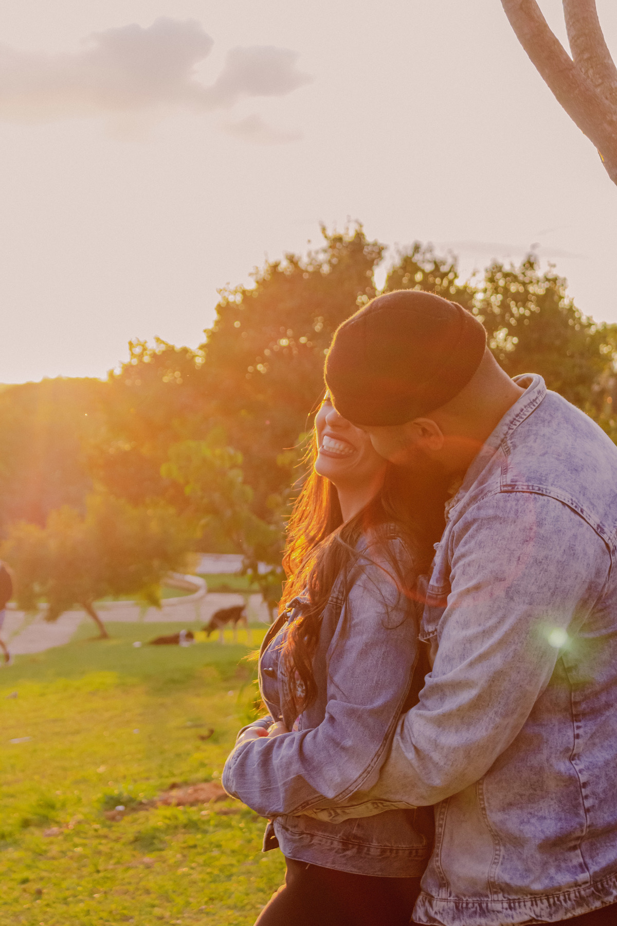 Ensaio fotografico de casal no beco do Batman e na praça por do sol em pinheiros, São Paulo - SP