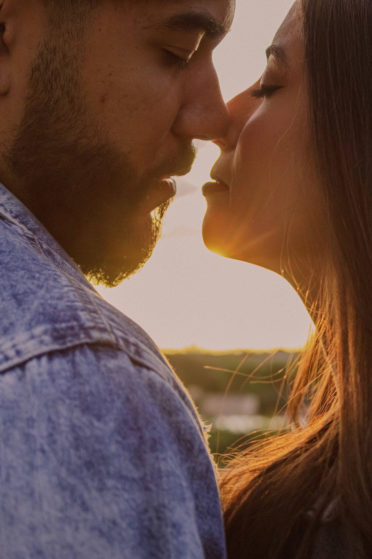 Ensaio fotografico de casal no beco do Batman e na praça por do sol em pinheiros, São Paulo - SP