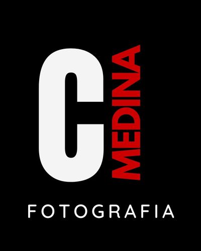 Logotipo de Carina Palhares Medina